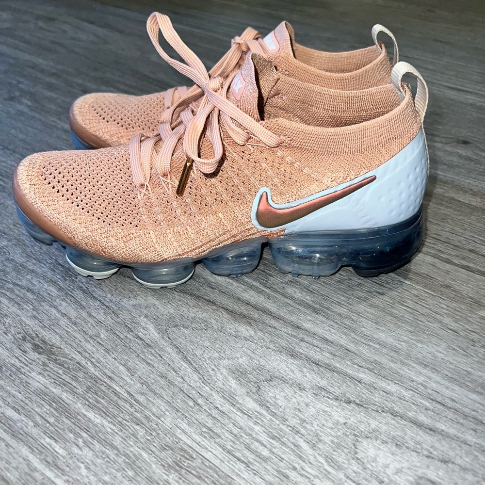 Nike Air VaporMax Flyknit 2 Rose Gold